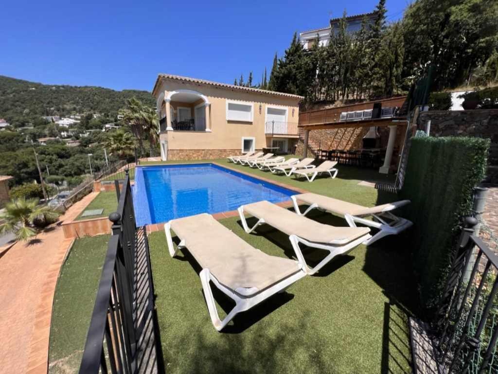 Villa Casa Mas Ambros Con Piscina Desbordante Calonge  Exterior foto