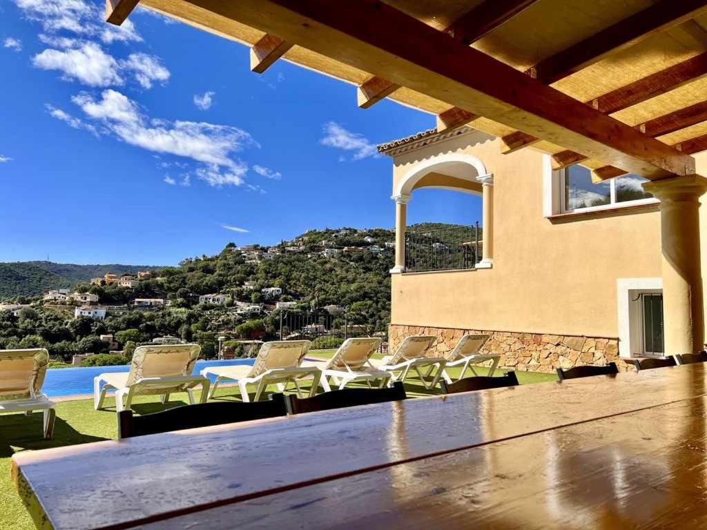 Villa Casa Mas Ambros Con Piscina Desbordante Calonge  Exterior foto