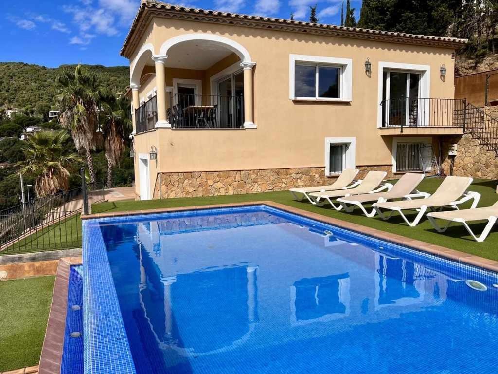 Villa Casa Mas Ambros Con Piscina Desbordante Calonge  Exterior foto