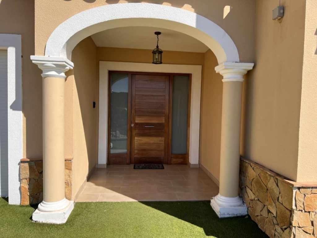 Villa Casa Mas Ambros Con Piscina Desbordante Calonge  Exterior foto