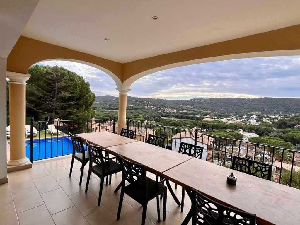 Villa Casa Mas Ambros Con Piscina Desbordante Calonge  Exterior foto